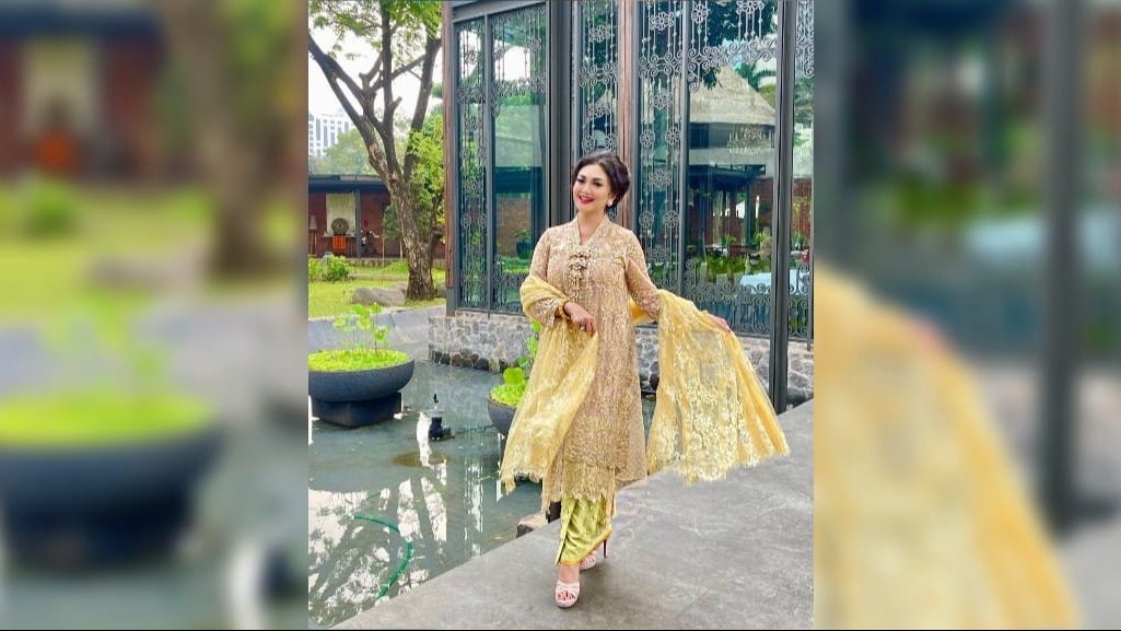 10 Potret Cantik Bella Saphira di Momen Hari Kebaya Nasional, Tampil Bak Model saat Acara Peragaan Busana