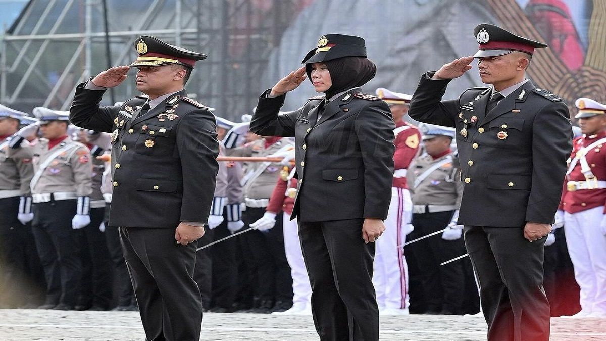 Tidak Pernah 'Cacat' Selama Tugas, Tiga Sosok Anggota Polri Dianugerahi Bintang Bhayangkara Nararya