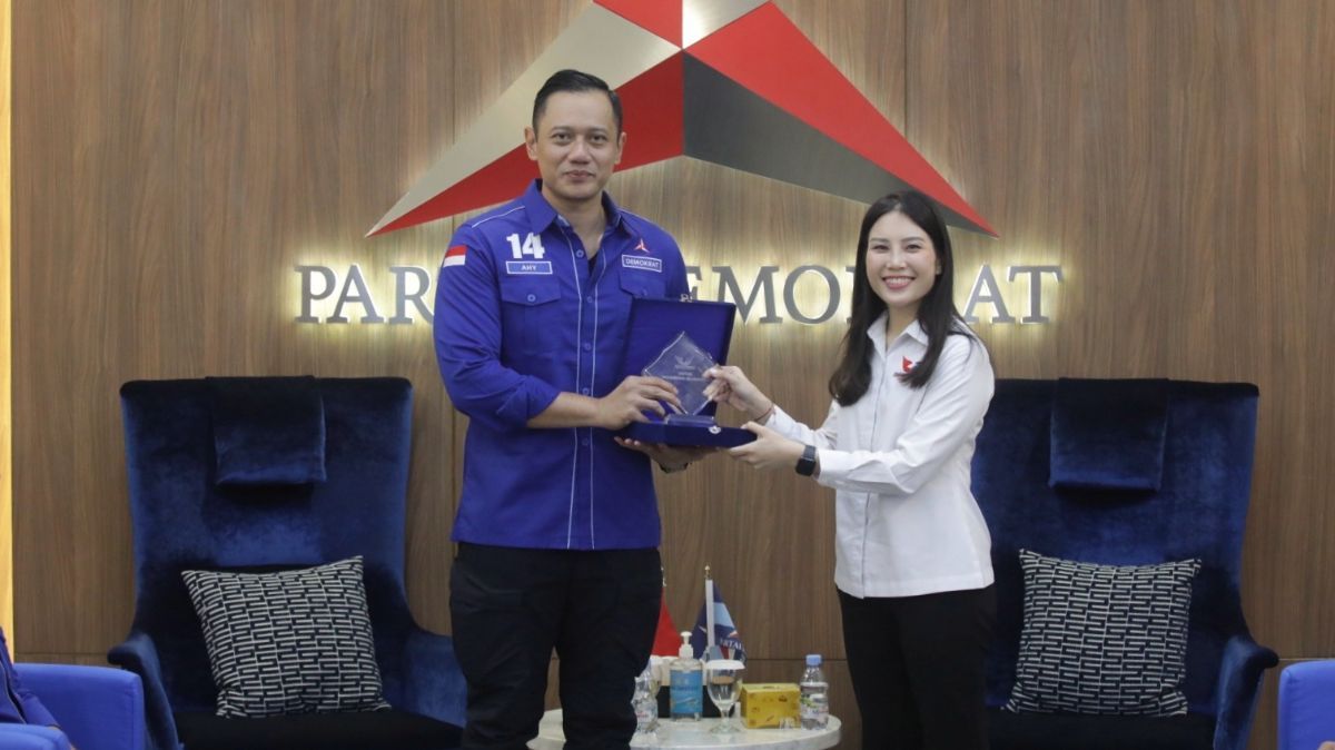 FOTO: Ketua Harian Nasional DPP Partai Perindo Angela Tanoesoedibjo Silaturahmi Politik ke Markas Demokrat