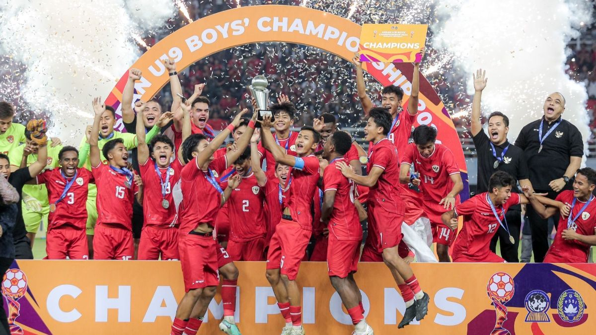 FOTO: Euforia Kemenangan Timnas Indonesia U-19 Angkat Trofi AFF U-19 2024