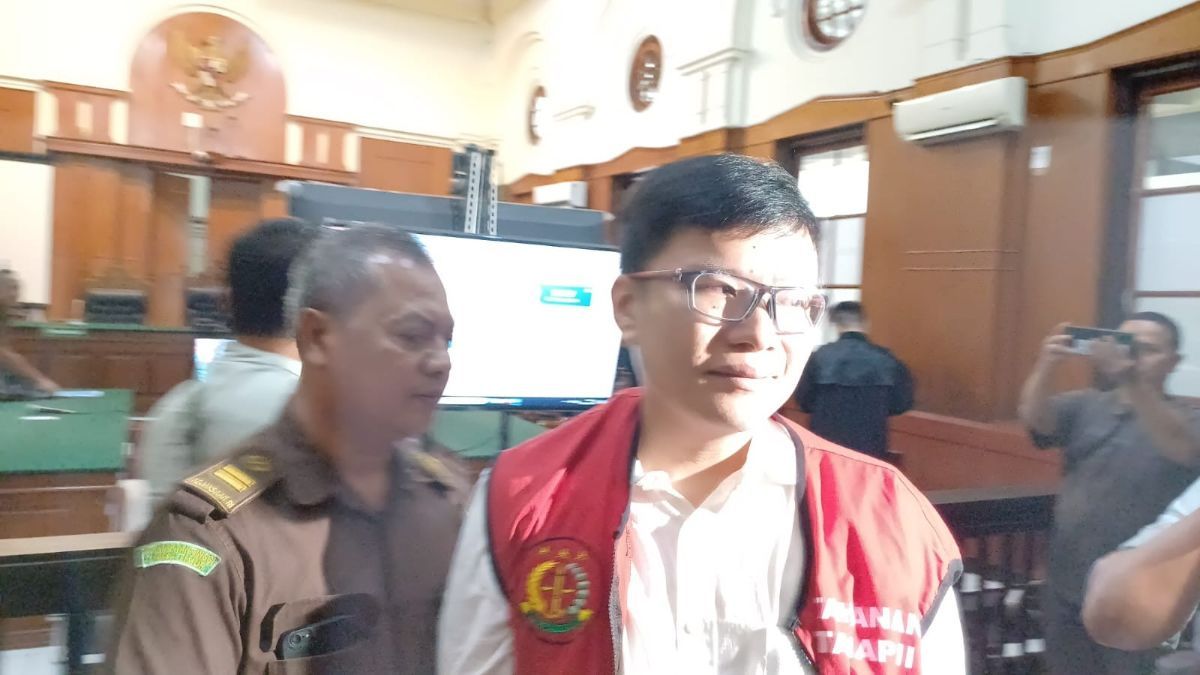 VIDEO: Tajam Jenderal Eks Wakapolri di DPR Bela Dini, Tegas Vonis Bebas Ronald Tak Masuk Akal!