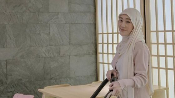 Kini Berat Badannya 45 Kilogram, 8 Foto Larissa Chou Yang Tetap Langsing Meski Baru Melahirkan