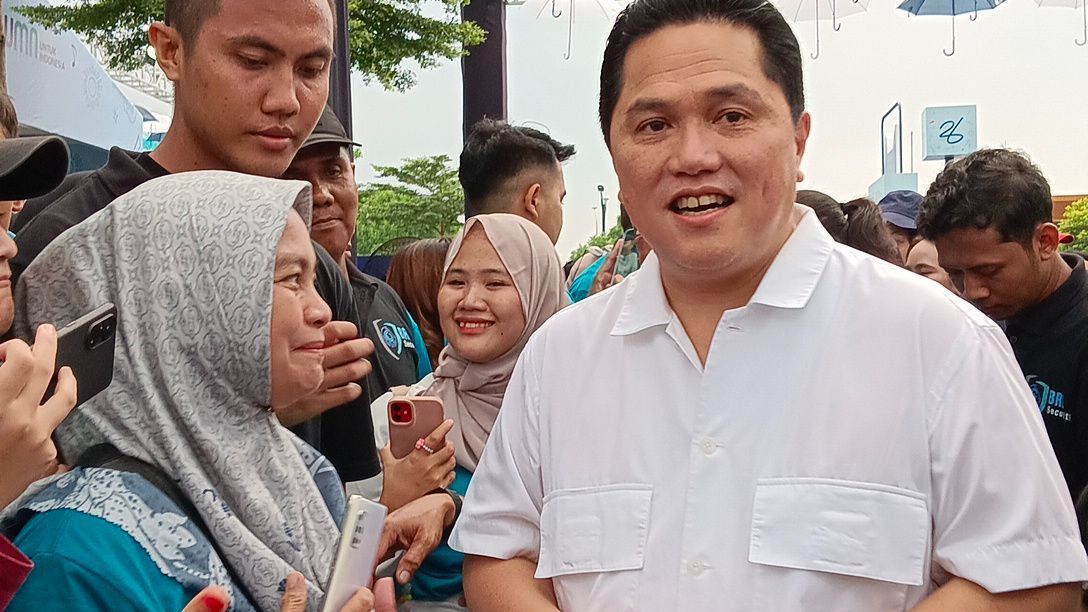 Pulang dari Paris, Menteri Erick Siap Pertemukan Bos TikTok dan YouTube dengan Presiden