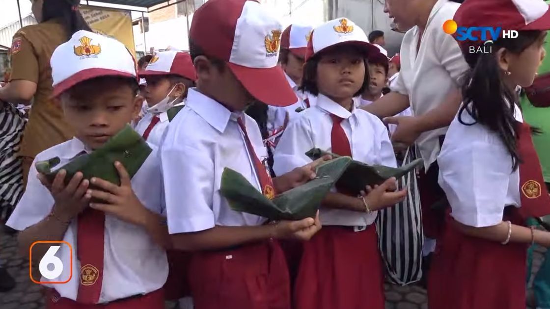 Bukan Program Pemerintah Pusat, Begini Antusiasme Siswa SD Dapat Makan Siang Gratis dari Pemkab Karangasem