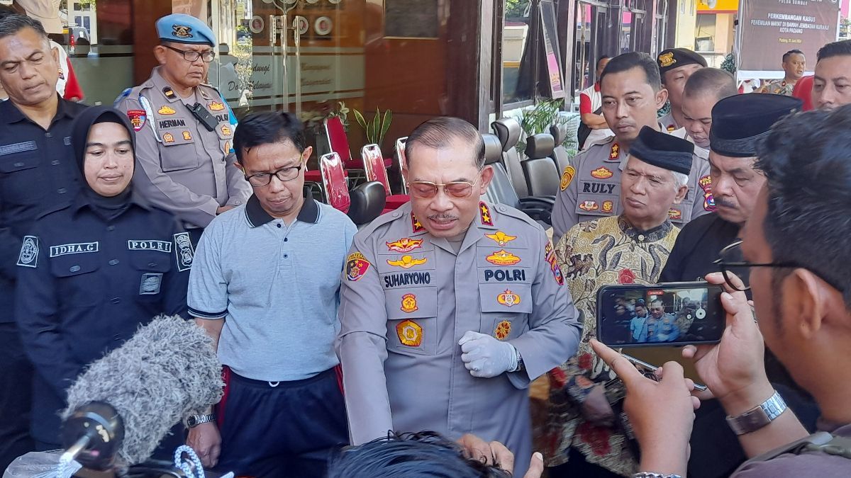 Kapolda Sumbar: Polisi Langgar Etik Kami Tindak, Tapi Remaja Tawuran Bawa Sajam Tak Mungkin Dielus-elus