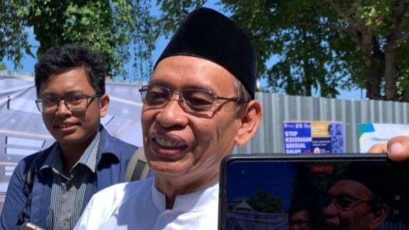 Copot Dekan FK yang Tolak Dokter Asing, Rektor Unair: Tidak Ada Komentar