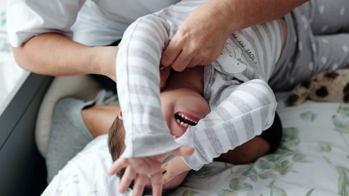 8 Cara Mendidik Anak Agar Tidak Manja dan Menyulitkan