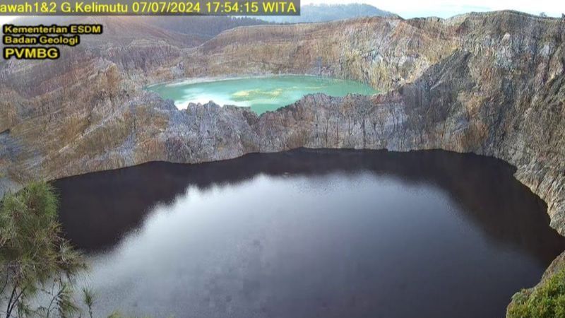 Danau Kelimutu Berubah Warna dari Biru Muda Jadi Hijau Tosca, Ternyata Begini Penjelasan Ilmiahnya