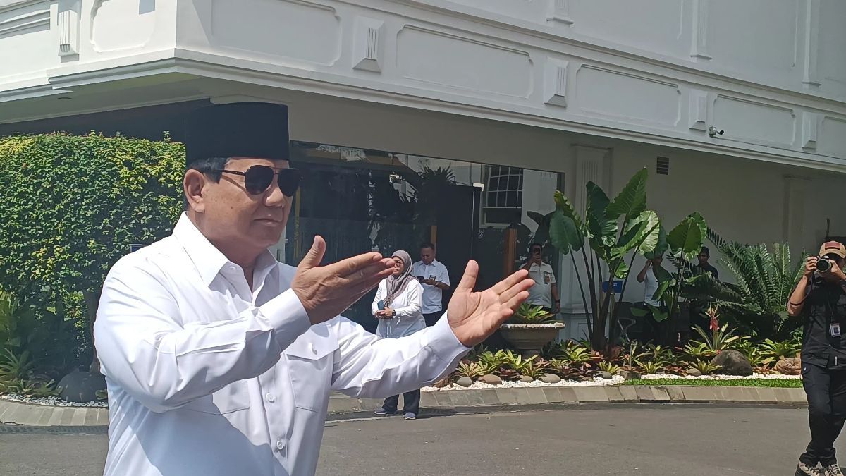 VIDEO: Prabowo Kocak Ditanya Kabar Usai Operasi Kaki, Pamer Kuda-Kuda Silat Langsung Lari