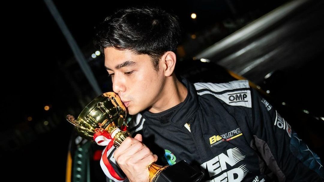 Debut Gemilang Al Ghazali, Pertama Kali Jadi Pembalap Mobil Langsung Raih Podium 3