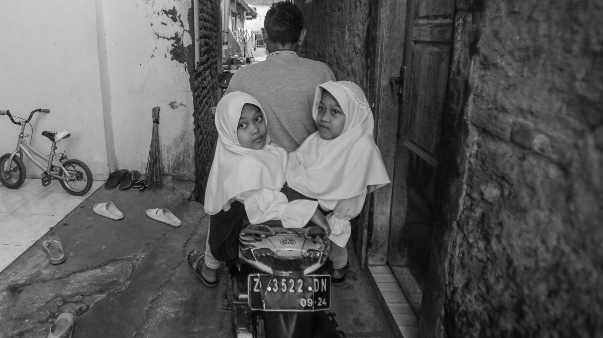 FOTO CERITA: Semangat Anak Kembar Siam Asal Garut, Bercita-cita Jadi Dokter