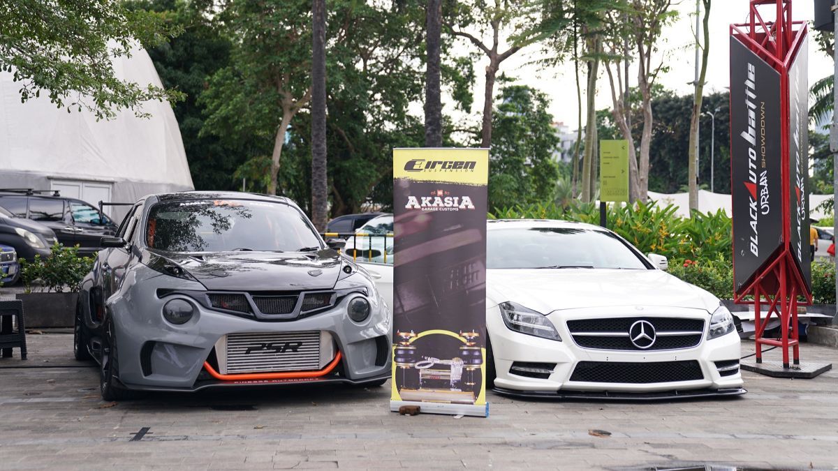 Black Auto Battle berhasil menjaring 45 mobil modifikasi yang merupakan Premium Car yang banyak diminati.