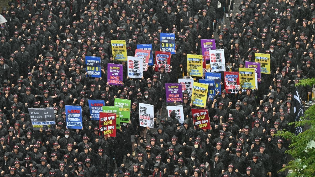 FOTO: Aksi Ribuan Buruh Samsung di Korea Selatan Demo Tuntut Kenaikan Gaji dan Tunjangan