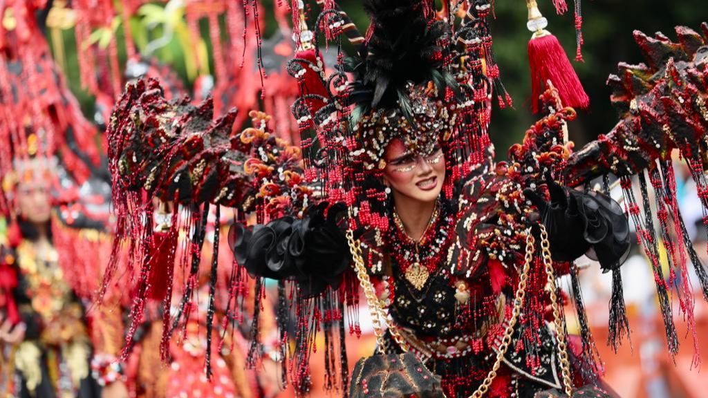 Akhir Pekan Ini, Parade Kostum Etnik Kontemporer Banyuwangi Ethno Carnival Digelar