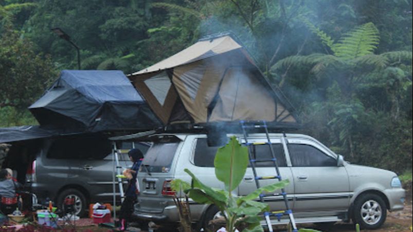 Ada Tempat Camping Syahdu di Ciwidey, Latarnya Kebun Teh dan Curug yang Bikin Betah