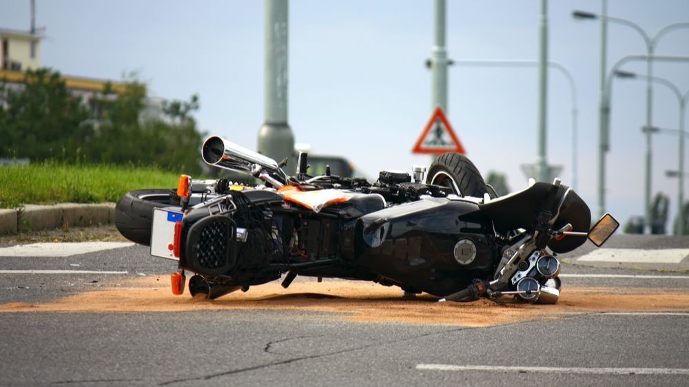 Momen Viral Tabrakan Motor vs Motor, Sikap Pengendara Malah Ramai Dipuji