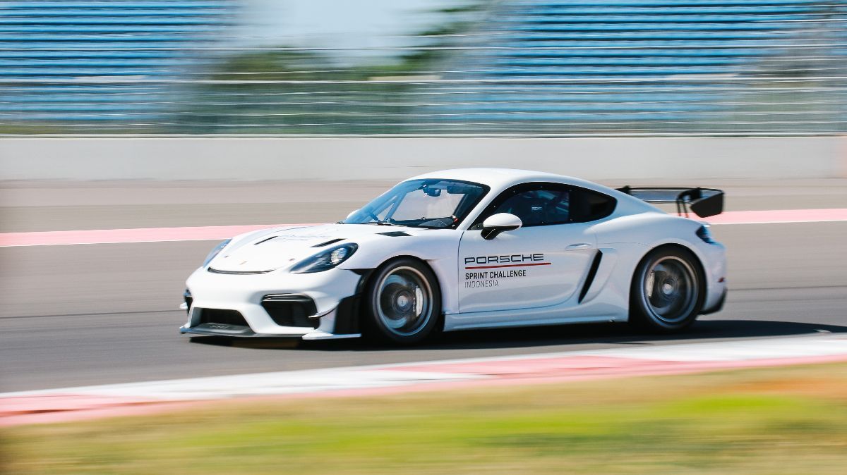 Porsche Sprint Challenge Indonesia Akan Digelar Mulai 30 Agustus 2024 .