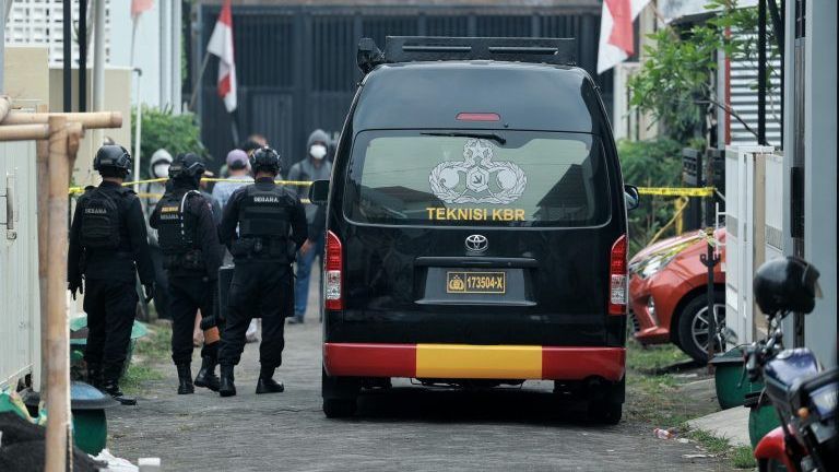 Terungkap Identitas 3 Terduga Teroris di Batu: Satu Keluarga Dikenal Tertutup, Tak Pernah Terima Tamu