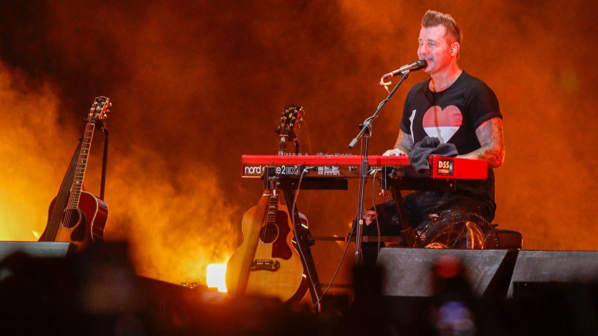 FOTO: Nostalgia Bareng Secondhand Serenade di The Sounds Project