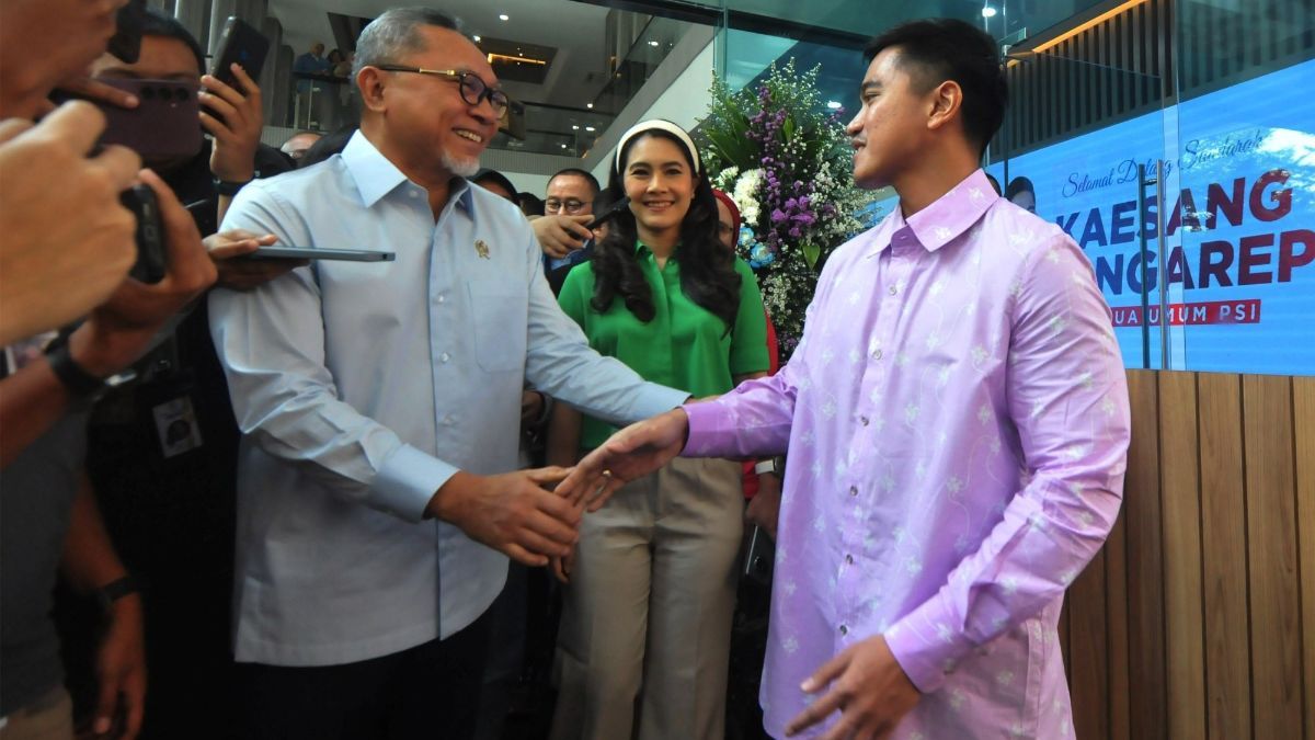 FOTO: Bertemu Zulkifli Hasan, Kaesang Pangarep Terang-Terangan Bakal Koalisi PSI dan PAN pada 2029