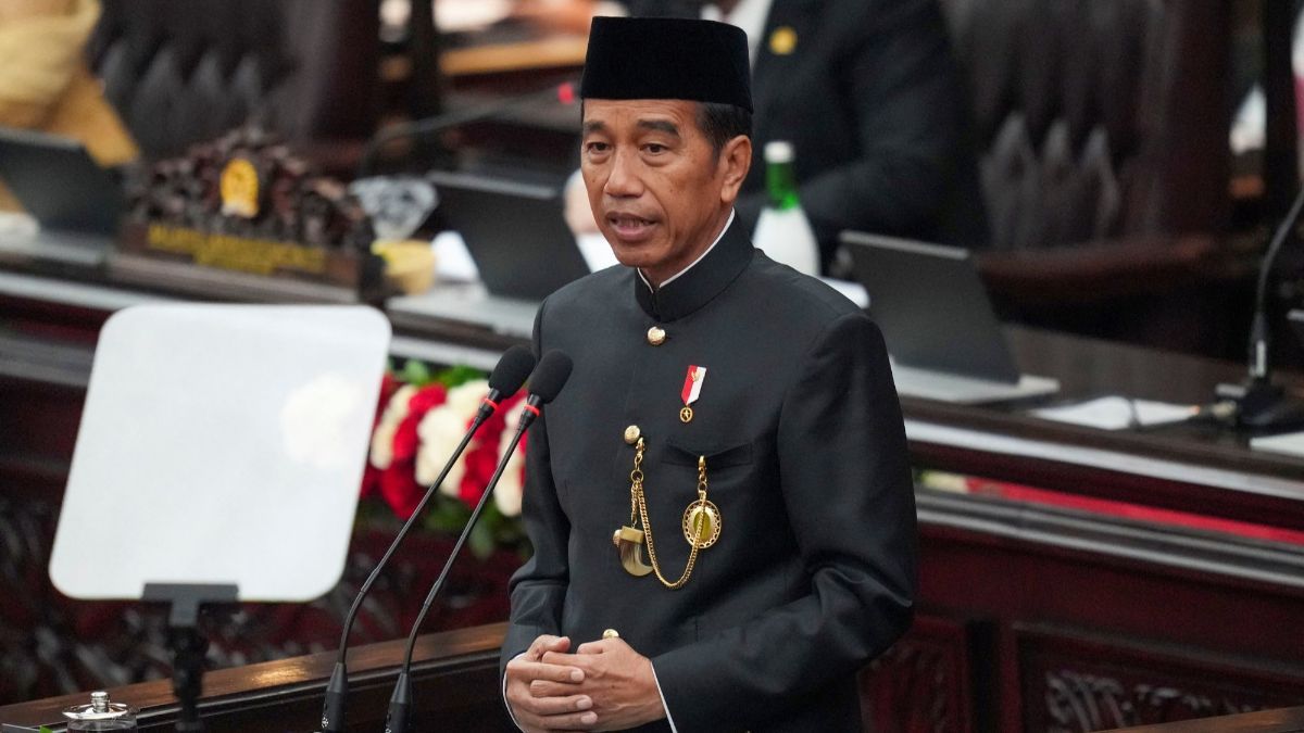 FOTO: Pidato Jokowi di Gedung DPR Diwarnai Aksi Prabowo Beri ‘Hormat’