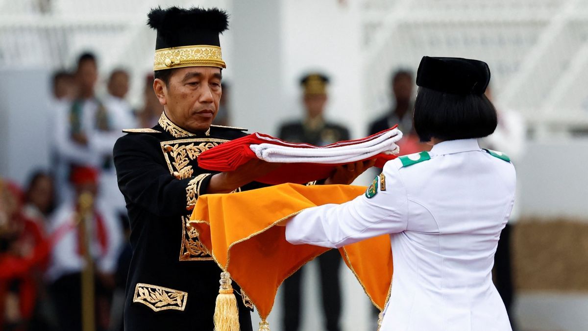 FOTO: Suasana Upacara HUT Kemerdekaan RI Pertama Kali di IKN, Penuh Khidmat dan Diwarnai Dentuman Meriam