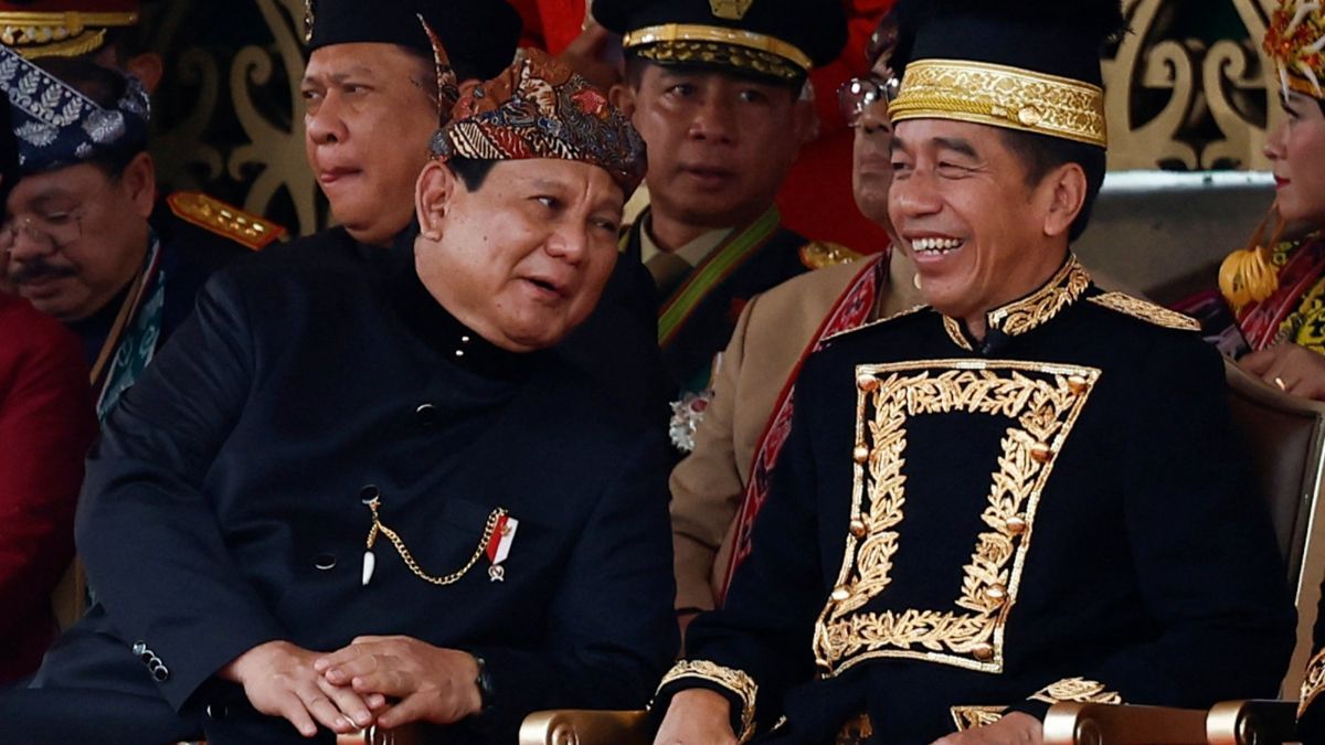 FOTO: Potret Jokowi dan Prabowo Duduk Berdampingan Saat Upacara HUT Kemerdekaan RI di IKN