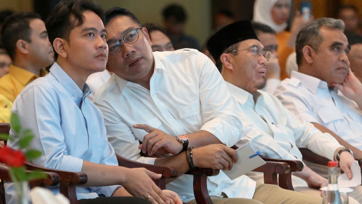 FOTO: Penampakan Kedekatan Gibran Duduk Bareng dengan Ridwan Kamil dan Suswono saat Deklarasi Pasangan Pilgub DKI Jakarta