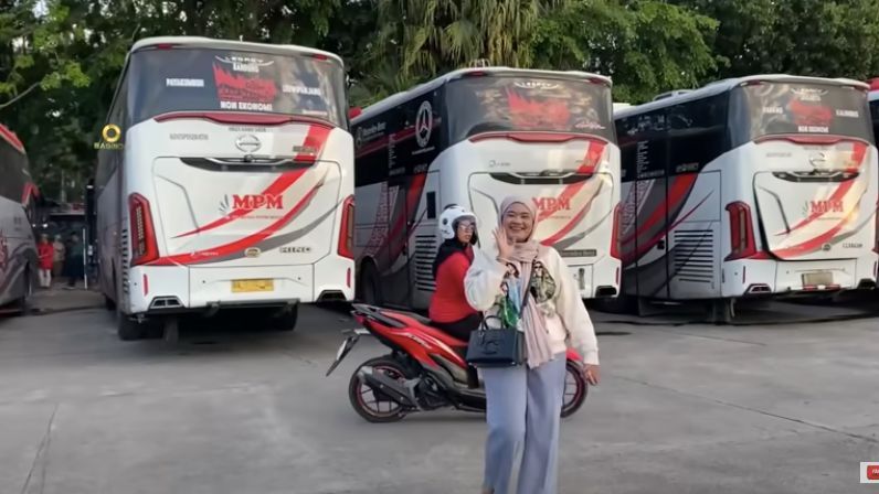 Tajir Melintir Wanita Bos PO Bus MPM, Sore-Sore Turun Gunung Sidak Terminal Cek Kendaraan