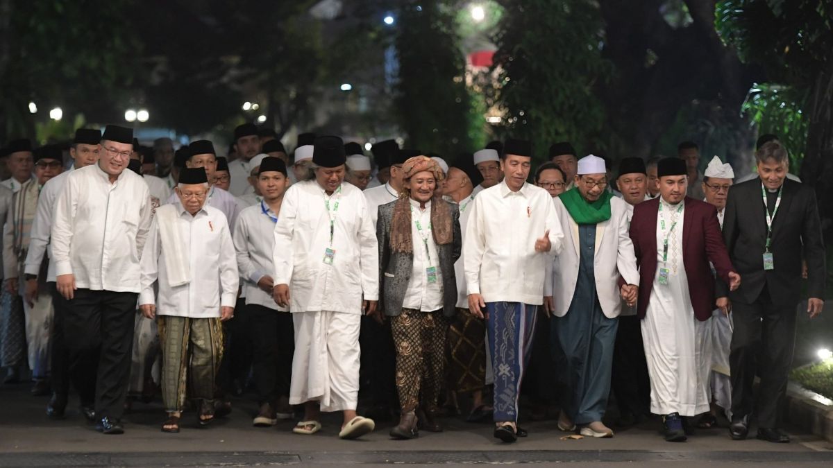 VIDEO: Momen Presiden Jokowi 'Tobat' Minta Maaf, Nangis saat Zikir & Istighfar