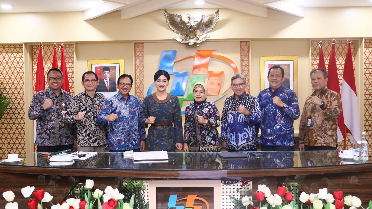 OJK-BPS Gelar Survei Literasi dan Inklusi Keuangan Indonesia 2024, Pegawai Tertinggi