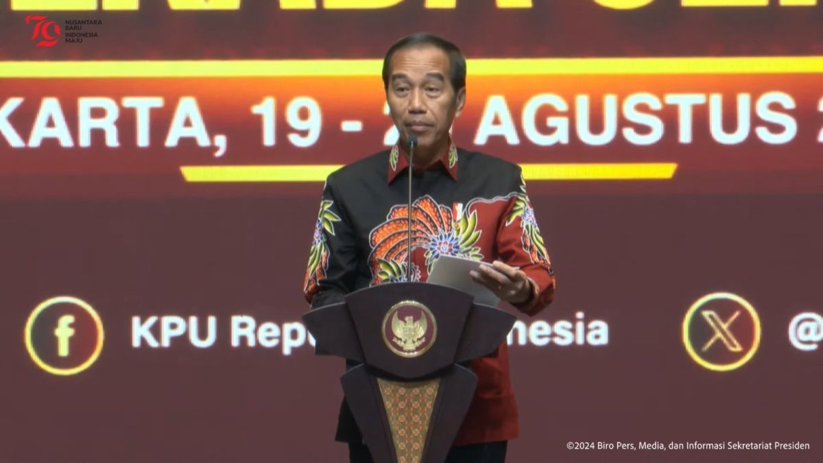 Kata-Kata Jokowi Bikin Prabowo Berdiri Sikap Sempurna di MPR/DPR