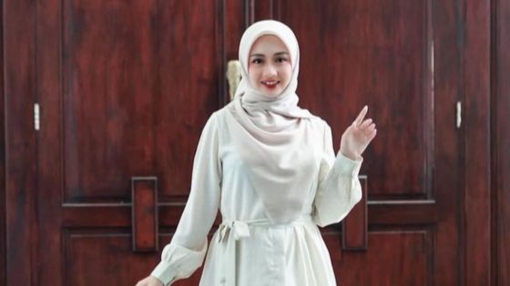 Sudah Memiliki Anak Dua, 8 Foto Ega Noviantika Yang Masih Cantik dan Awet Muda Bak ABG