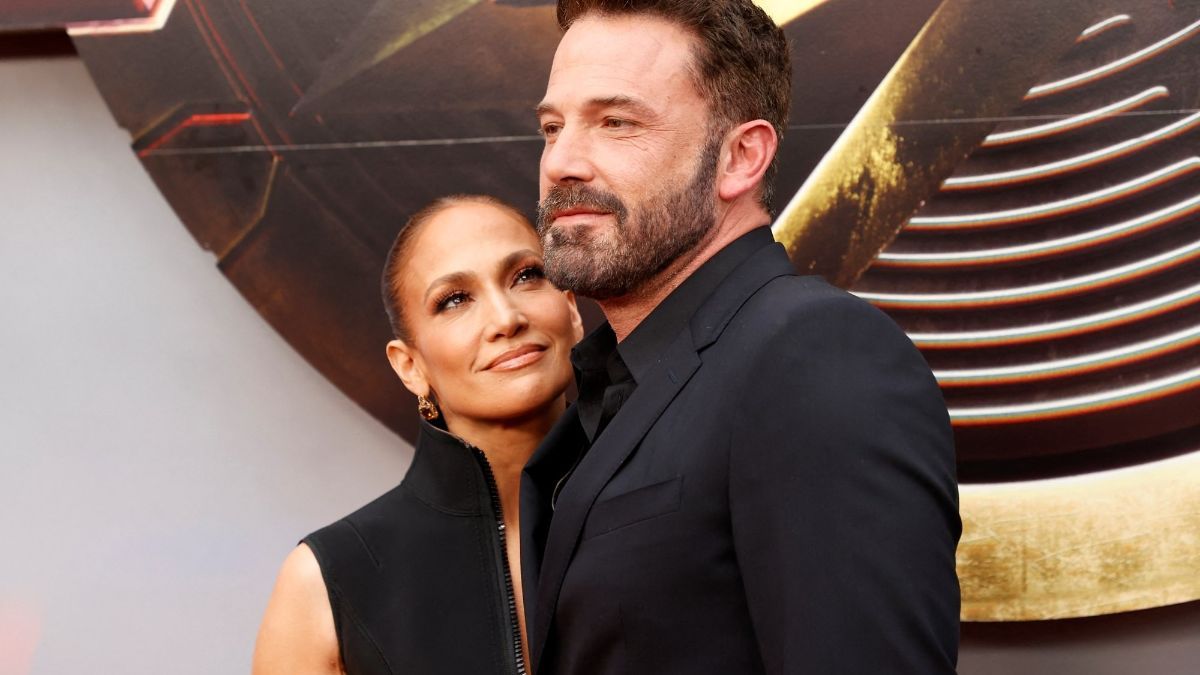 FOTO: Potret Kemesraan Jennifer Lopez dan Ben Affleck yang Tinggal Kenangan Sebelum Bercerai