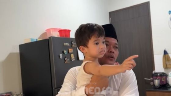 Badan Kurusnya Jadi Sorotan, 10 Foto Adzam Anak Nathalie Holscher Yang Sedang Sakit