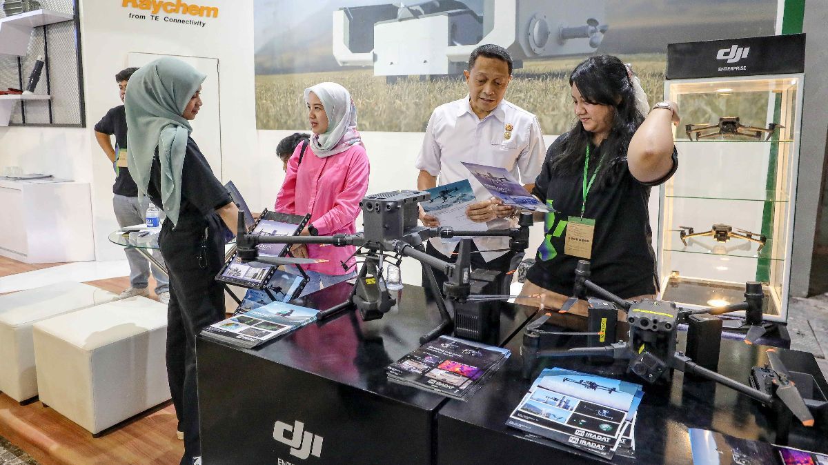 FOTO: Mengunjungi Pameran Indonesia Energy & Engineering Series 2024