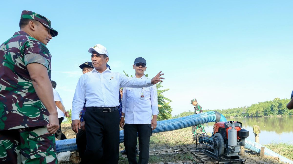 Kejebak Macet, Mentan Amran Naik Motor Patwal ke Istana Takut Telat Rapat dengan Presiden