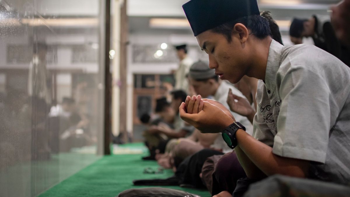 Cara Mengamalkan Sholawat Mansub, Lengkap Beserta Keutamaannya