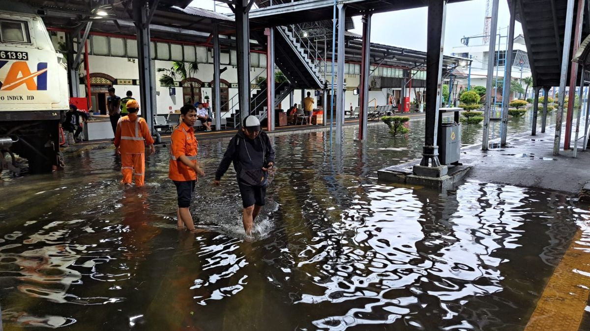 Cara Pemkot Semarang Cegah Banjir di Musim Hujan, Buat 5.000 Titik Biopori di Seluruh Kota