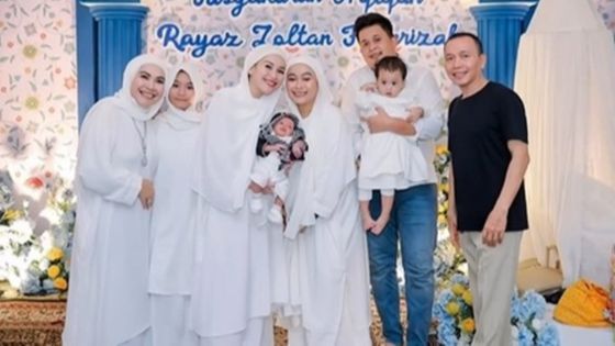 Digelar Dengan Mewah dan Meriah, 8 Foto Aqiqah Anak Kedua Syifa Adik Dari Ayu Ting Ting