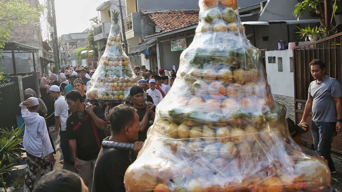 FOTO: Melihat Kemeriahan Kirab Sekaten untuk Menyambut Peringatan Maulid Nabi Muhammad SAW di Pisangan Timur