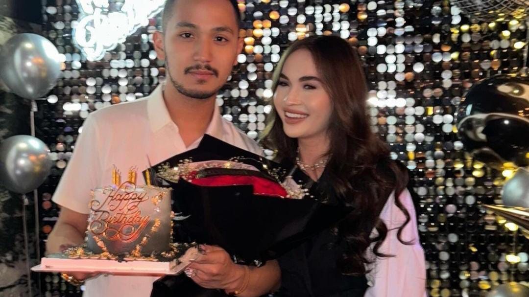 Potret Cantik Elina Joerg di Ultah Pacar, Ramai Didoakan Segera Dilamar Gusti Ega