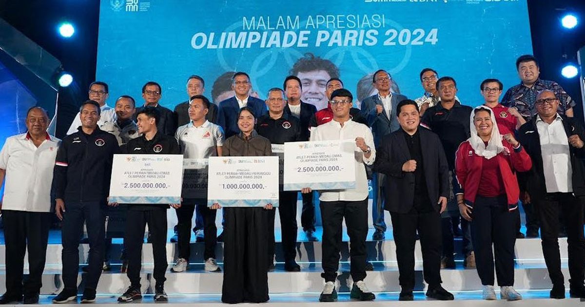 Malam Apresiasi Olimpiade Paris, Erick Thohir memberikan bonus sebesar Rp6 miliar kepada tiga atlet yang berprestasi.