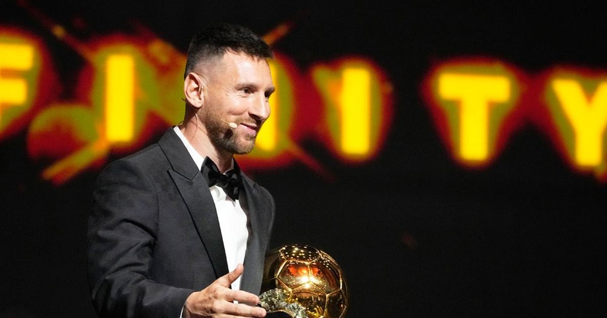 Berapa jumlah penghargaan Ballon d'Or yang dimiliki oleh Lionel Messi dan Cristiano Ronaldo?