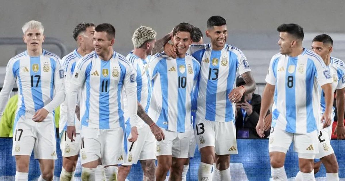 Argentina mengalahkan Chile dengan skor 3-0, di mana Paulo Dybala mencetak gol.