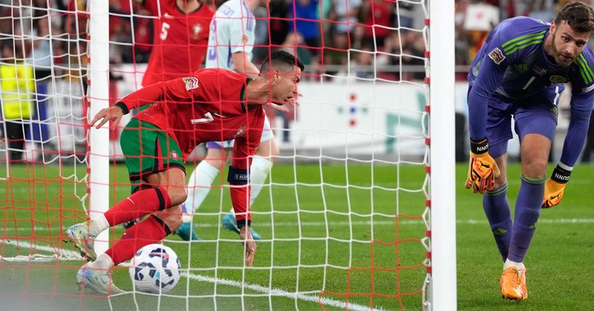 Pertandingan antara Portugal dan Skotlandia berakhir dengan skor 2-1.