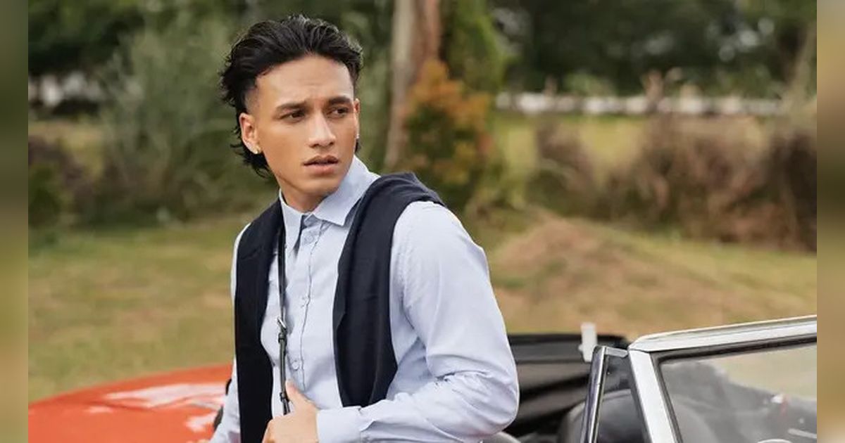 Jefri Nichol Dapatkan Kritikan dari Netizen Setelah Berpelukan Dengan Neyia Kameron di Pestapora 2024