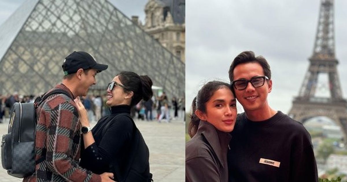 8 Foto Romantis Ussy Sulistiawaty dan Andhika Pratama di Kota Paris