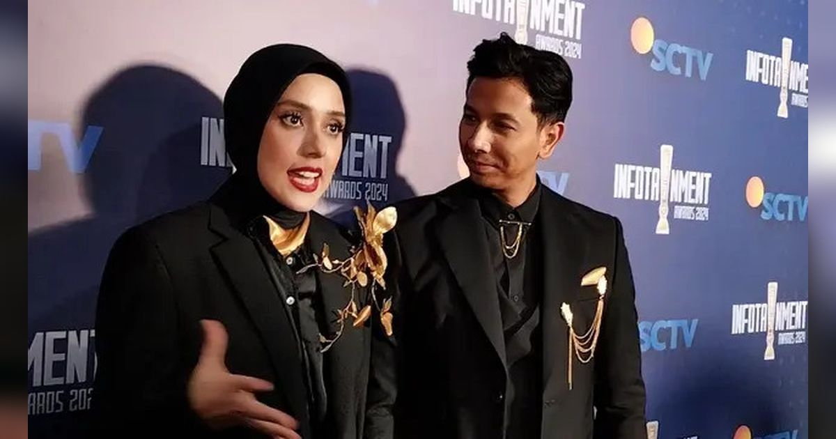 Fairuz A Rafiq Bahagia Bisa Menikah dengan Sonny Septian,'Berhasil Didik dan Berikan Kasih Sayang Kepada Anak'