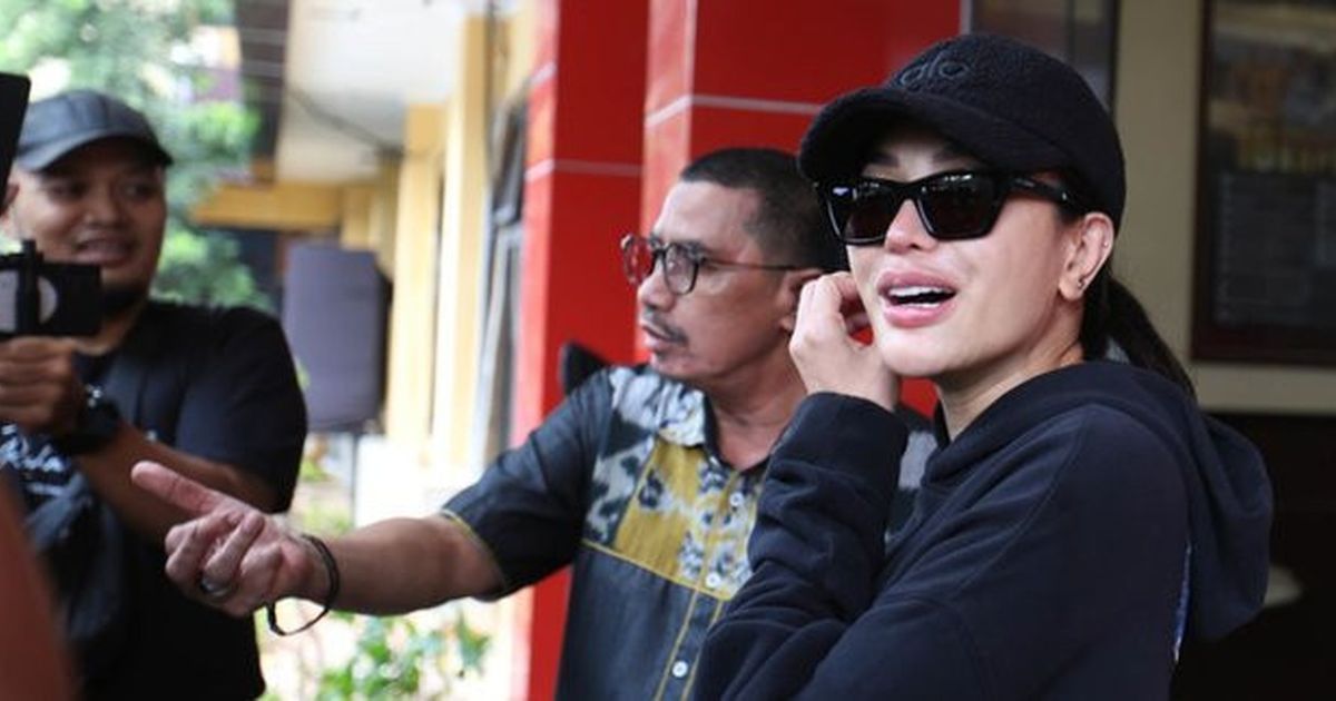 Hati Lolly Luluh saat Diberi Nasihat Oleh Fahmi Bachmid 'Mamamu Berjuang Untukmu'